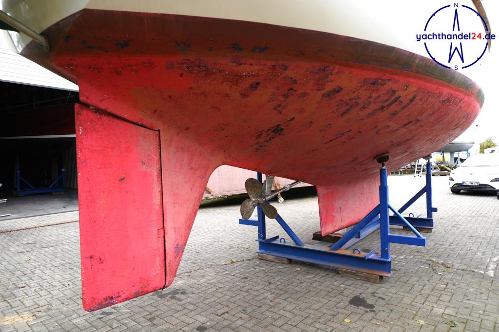 Motorraum der Nautors Swan Nautor 39 DS Baujahr 1977, 11.98 Meter lang, Zustand: reparaturbedürftig Motorraum der Nautors Swan Nautor 39 DS Baujahr 1977, 11.98 Meter lang, Zustand: reparaturbedürftig