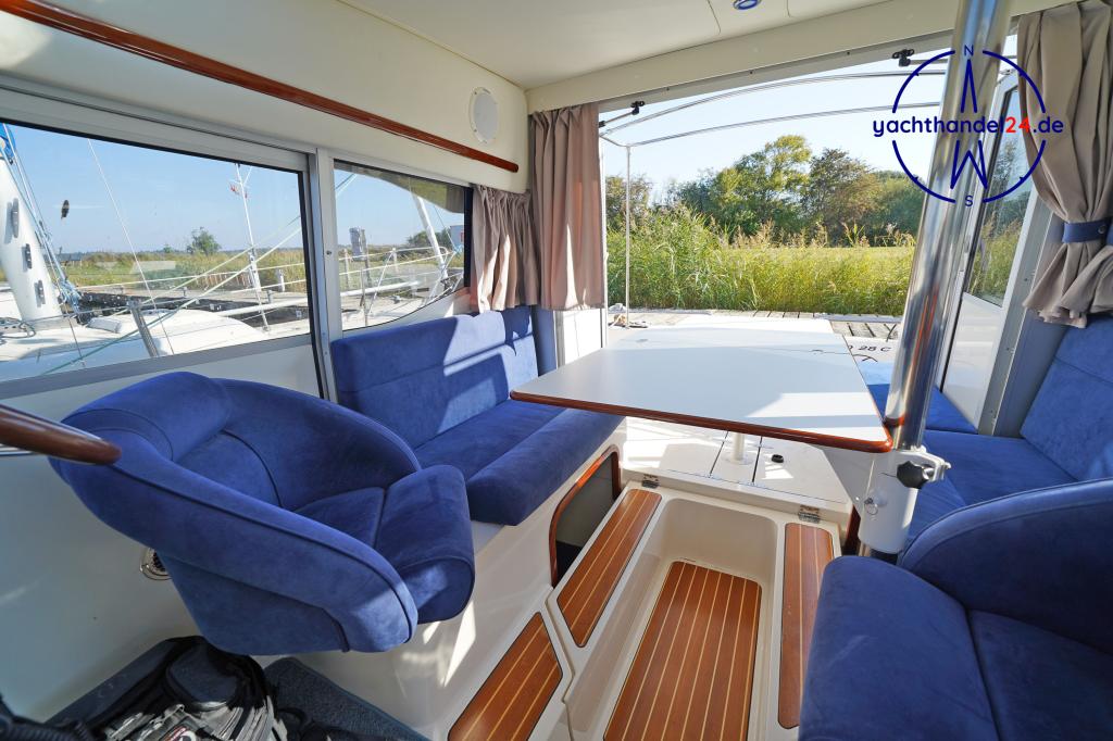 Kajüte der Aquador 28 C Baujahr 2007, 8.5 Meter lang, Zustand: sehr gut