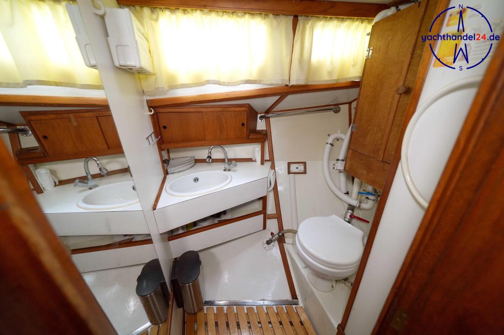 Detailansicht der Unbekannter Hersteller One Off MS Baujahr 1975, 10.55 Meter lang, Zustand: reparaturbedürftig