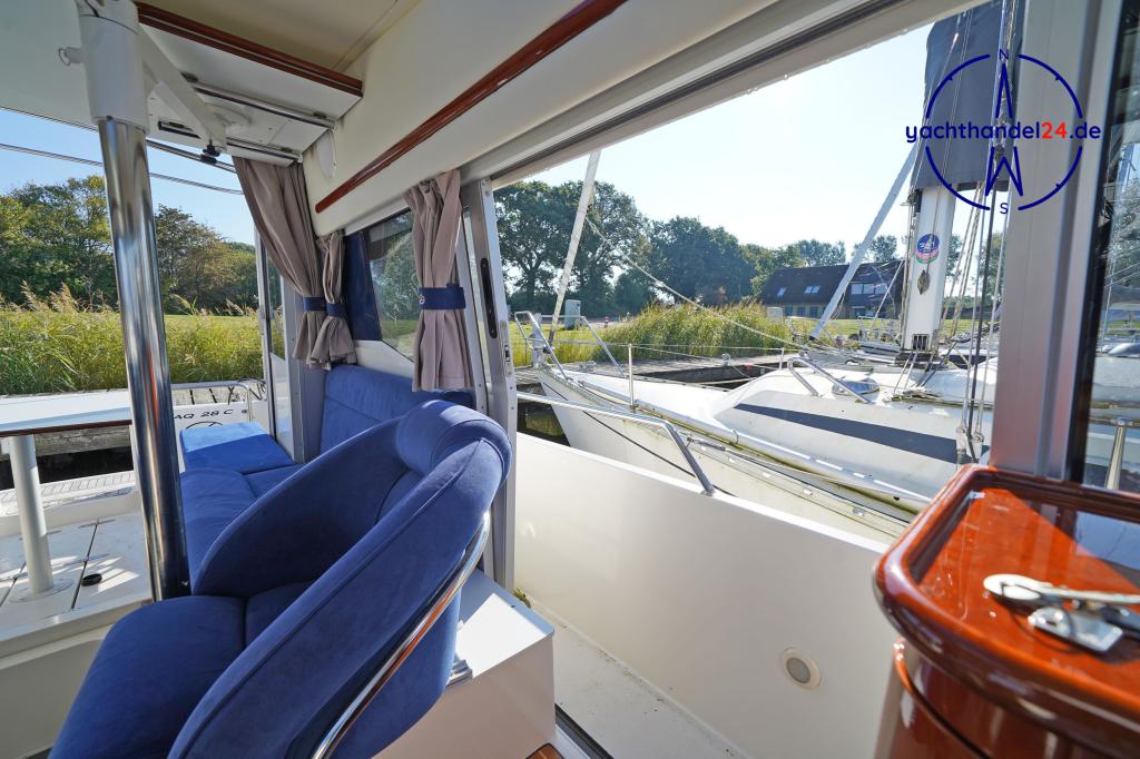 Deck der Aquador 28 C Baujahr 2007, 8.5 Meter lang, Zustand: sehr gut