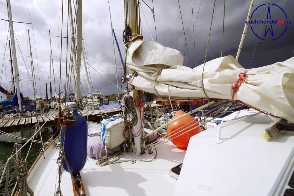 Kajüte der Unbekannter Hersteller One Off MS Baujahr 1975, 10.55 Meter lang, Zustand: reparaturbedürftig