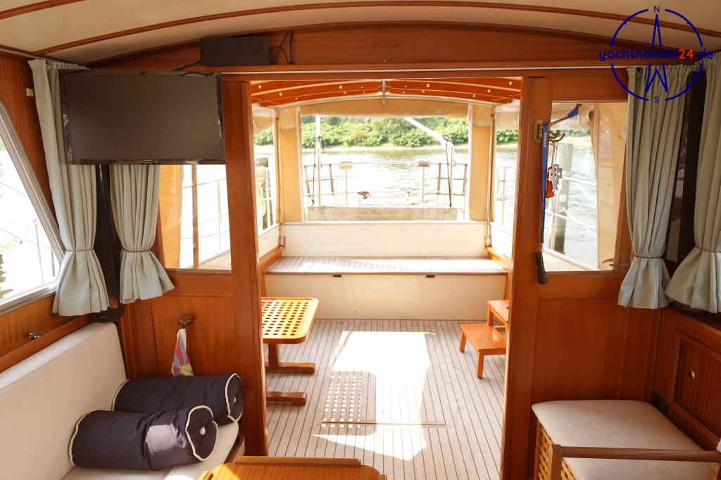 Außenansicht der Jachtwerft Doesburg Multivlet 11.00 OK Baujahr 1996, 11.15 Meter lang, Zustand: gut