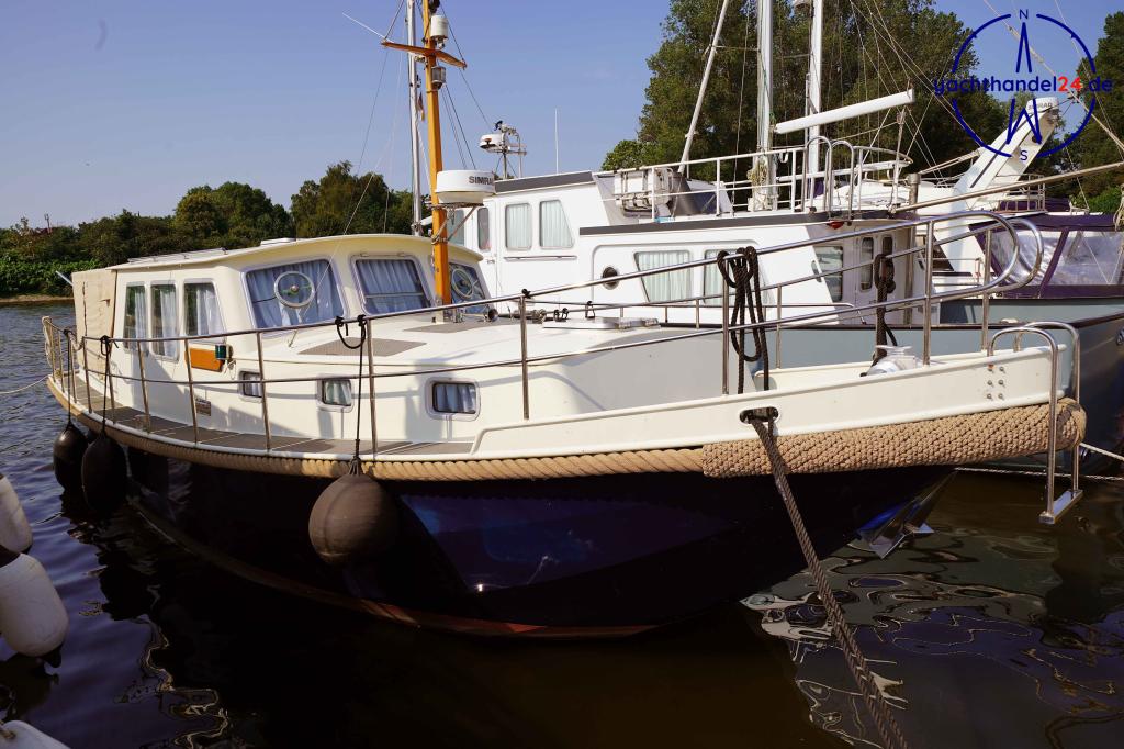 Außenansicht der Jachtwerft Doesburg Multivlet 11.00 OK Baujahr 1996, 11.15 Meter lang, Zustand: gut