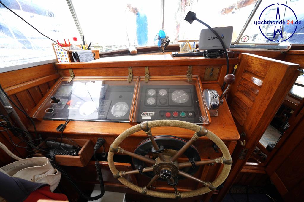 Außenansicht der Unbekannter Hersteller One Off MS Baujahr 1975, 10.55 Meter lang, Zustand: reparaturbedürftig