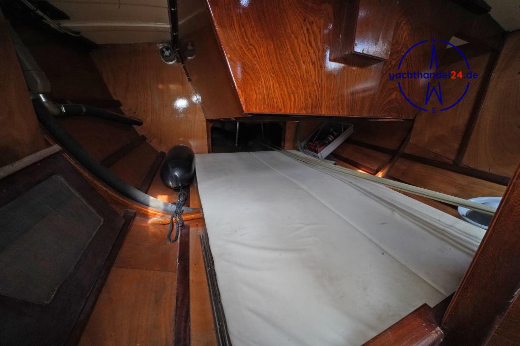 Innenansicht der Waarschip 36 LD Baujahr 1992, 10.75 Meter lang, Zustand: gut Innenansicht der Waarschip 36 LD Baujahr 1992, 10.75 Meter lang, Zustand: gut