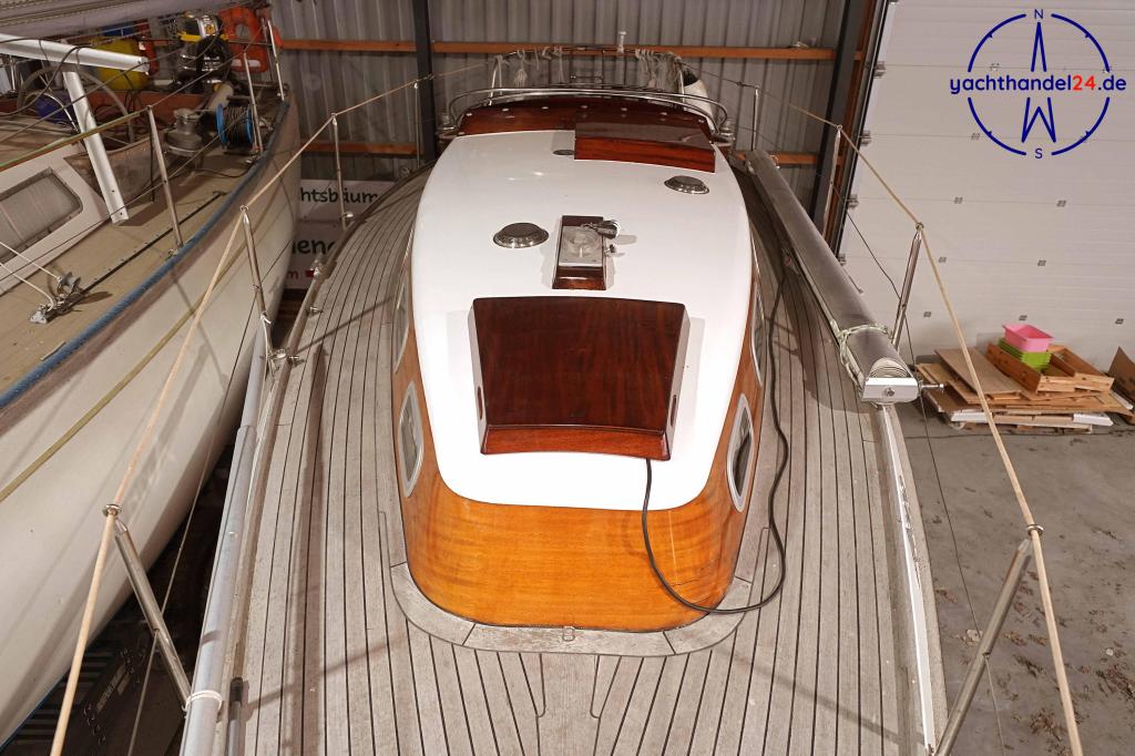 Cockpit der Henningsen &amp; Steckmest Scalar 28 Baujahr 1974, 8.6 Meter lang, Zustand: sehr gut