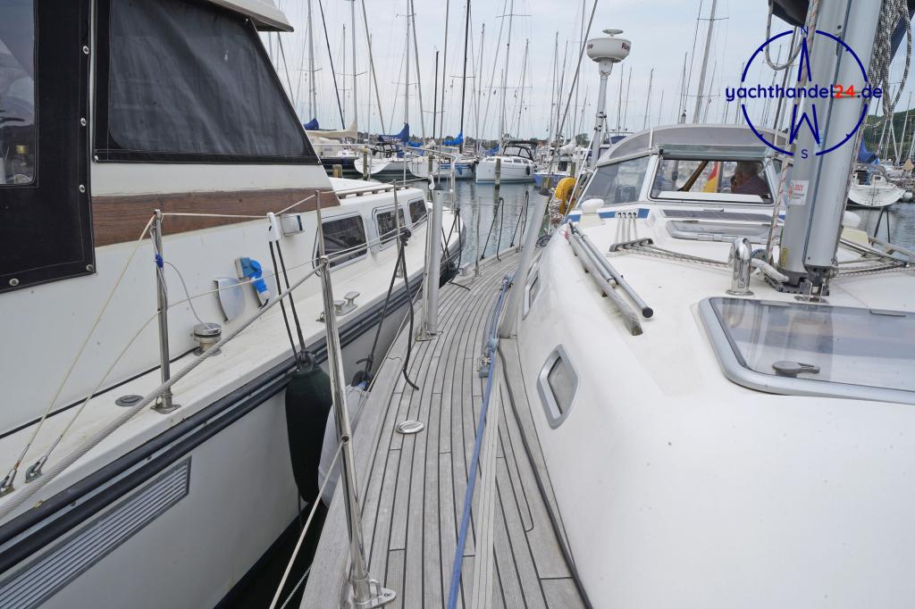 Deck der Hallberg-Rassy HR 342 Baujahr 2007, 10.32 Meter lang, Zustand: sehr gut