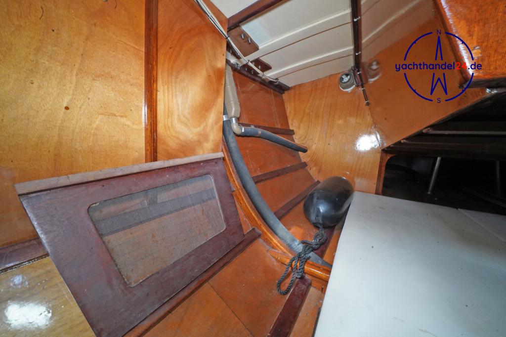 Detailansicht der Waarschip 36 LD Baujahr 1992, 10.75 Meter lang, Zustand: gut Detailansicht der Waarschip 36 LD Baujahr 1992, 10.75 Meter lang, Zustand: gut