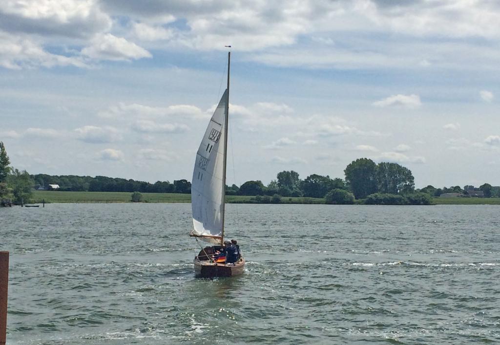 Innenansicht der Fricke &amp; Dannhus HD 20 Kaja Baujahr 1980, 6.05 Meter lang, Zustand: gut