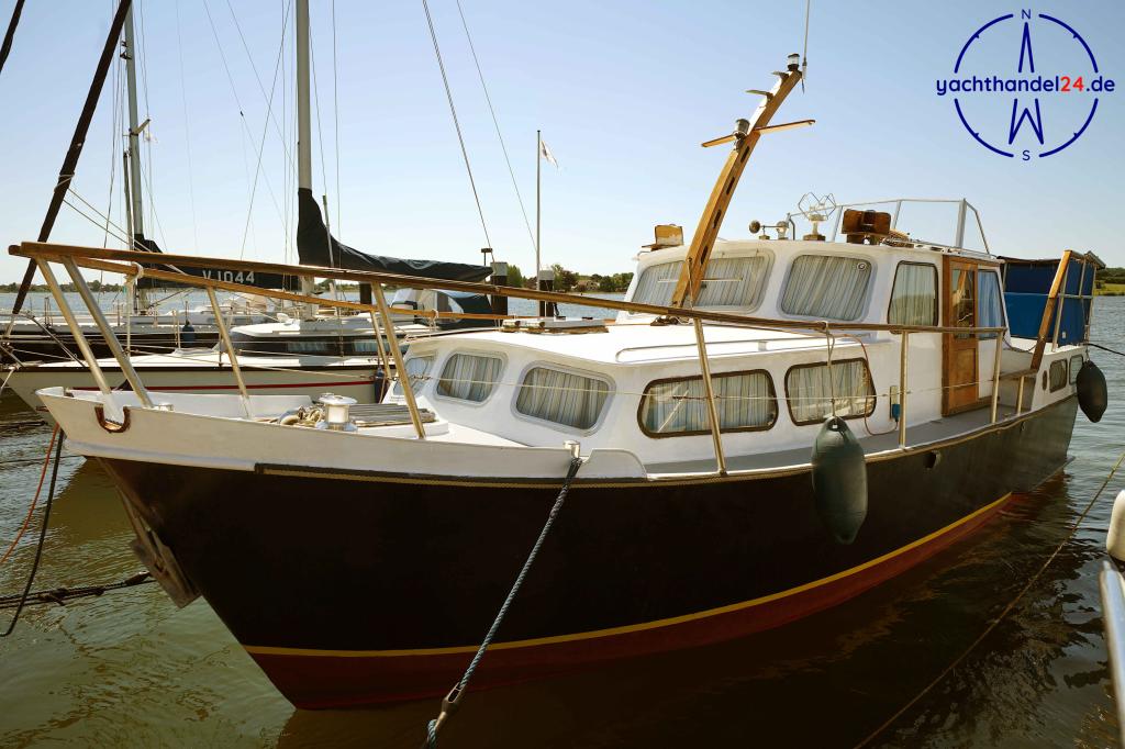Detailansicht der Unbekannter Hersteller ähnlich Pedro Yacht Baujahr 1975, 10 Meter lang, Zustand: gut Detailansicht der Unbekannter Hersteller ähnlich Pedro Yacht Baujahr 1975, 10 Meter lang, Zustand: gut