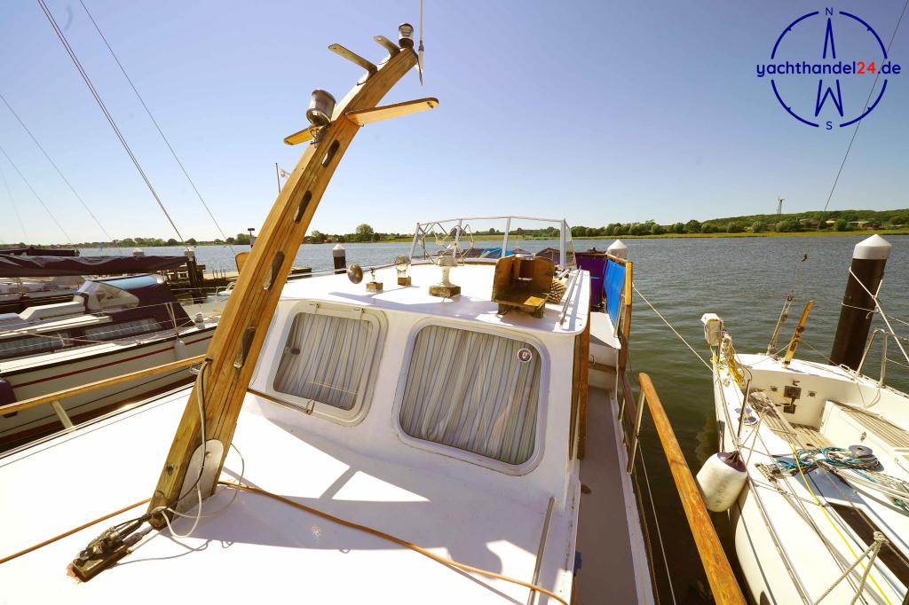 Kajüte der Unbekannter Hersteller ähnlich Pedro Yacht Baujahr 1975, 10 Meter lang, Zustand: gut Kajüte der Unbekannter Hersteller ähnlich Pedro Yacht Baujahr 1975, 10 Meter lang, Zustand: gut