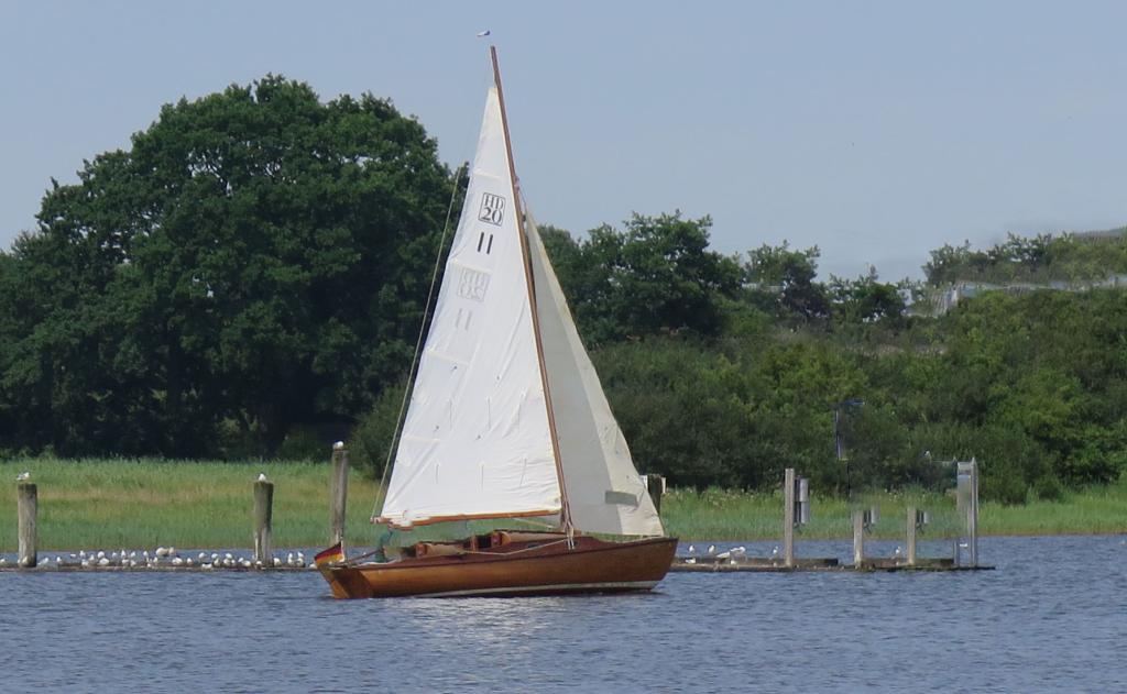 Außenansicht der Fricke &amp; Dannhus HD 20 Kaja Baujahr 1980, 6.05 Meter lang, Zustand: gut
