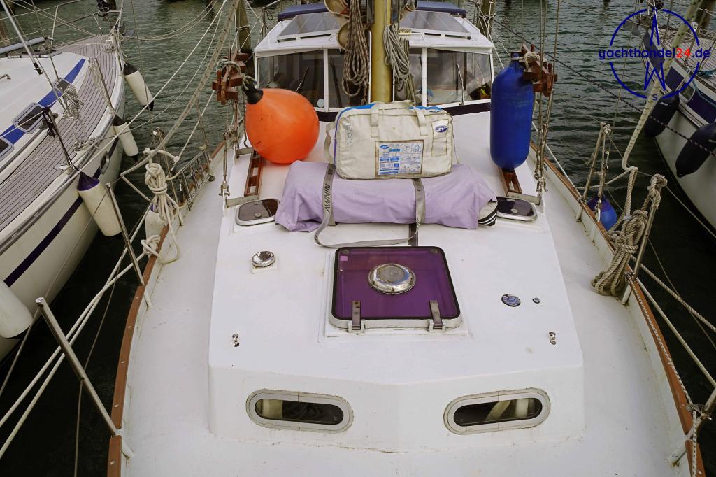 Motorraum der Unbekannter Hersteller One Off MS Baujahr 1975, 10.55 Meter lang, Zustand: reparaturbedürftig