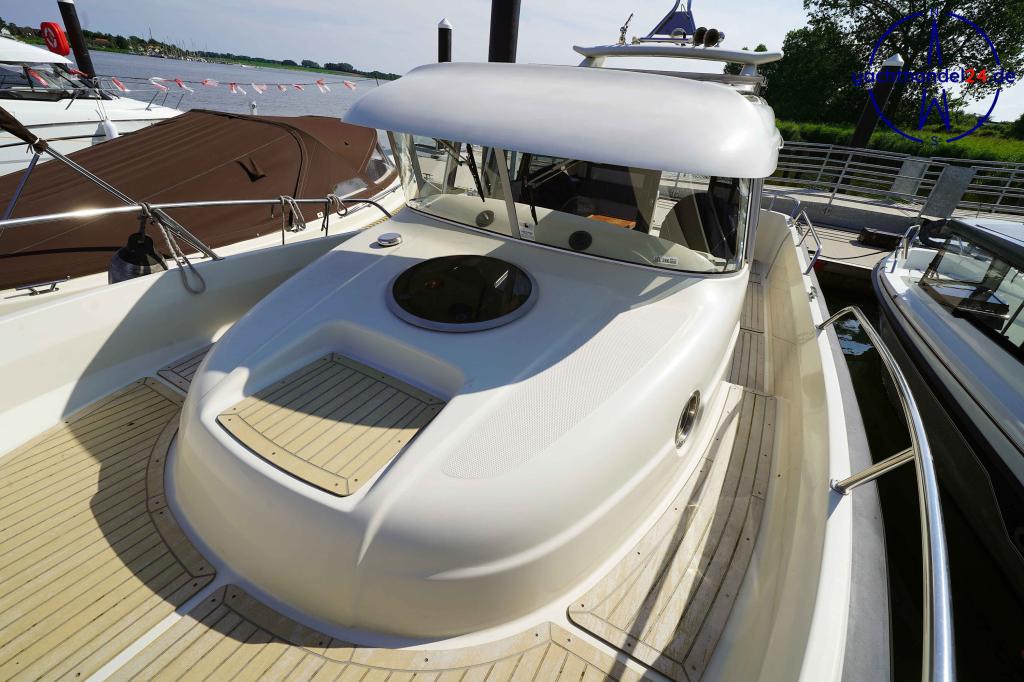 Au&szlig;enansicht der Askeladden 805 Commuter Baujahr 2006, 8 Meter lang, Zustand: gut