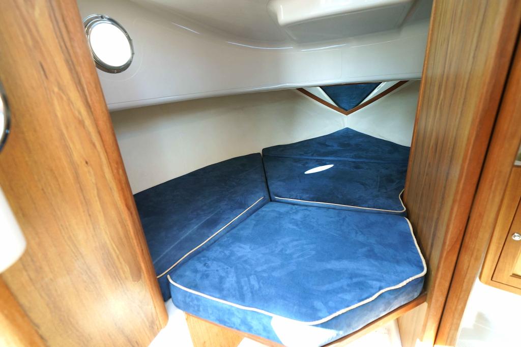 Detailansicht der Askeladden 805 Commuter Baujahr 2006, 8 Meter lang, Zustand: gut Detailansicht der Askeladden 805 Commuter Baujahr 2006, 8 Meter lang, Zustand: gut