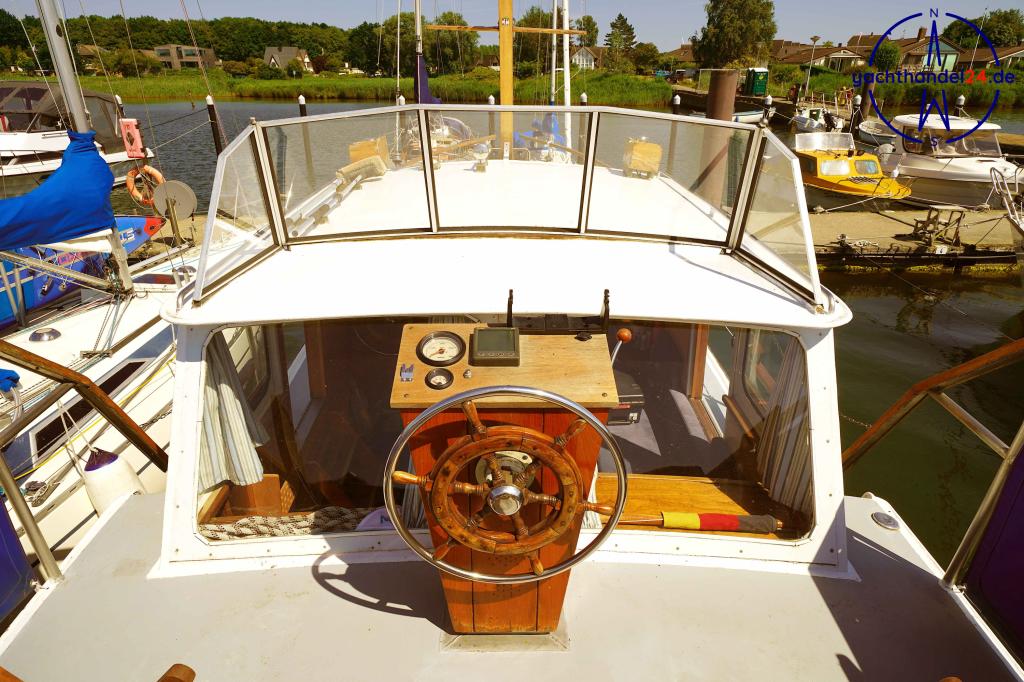Detailansicht der Unbekannter Hersteller ähnlich Pedro Yacht Baujahr 1975, 10 Meter lang, Zustand: gut Detailansicht der Unbekannter Hersteller ähnlich Pedro Yacht Baujahr 1975, 10 Meter lang, Zustand: gut