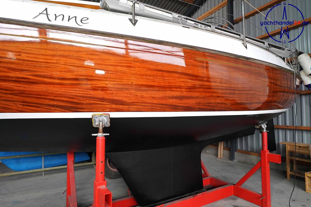 Cockpit der Henningsen &amp; Steckmest Scalar 28 Baujahr 1974, 8.6 Meter lang, Zustand: sehr gut