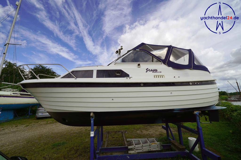 Außenansicht der Scandboats Scand 25 Classic Baujahr 2004, 7.62 Meter lang, Zustand: sehr gut Außenansicht der Scandboats Scand 25 Classic Baujahr 2004, 7.62 Meter lang, Zustand: sehr gut