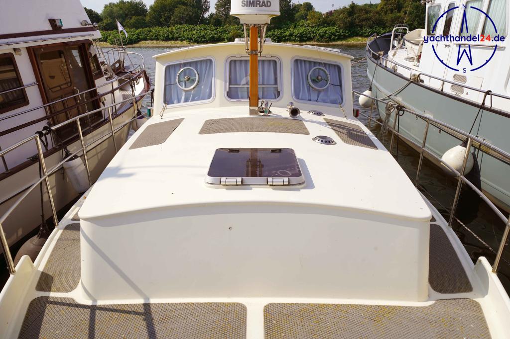 Cockpit der Jachtwerft Doesburg Multivlet 11.00 OK Baujahr 1996, 11.15 Meter lang, Zustand: sehr gut Cockpit der Jachtwerft Doesburg Multivlet 11.00 OK Baujahr 1996, 11.15 Meter lang, Zustand: sehr gut
