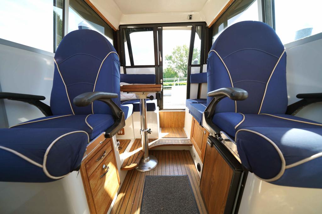 Außenansicht der Askeladden 805 Commuter Baujahr 2006, 8 Meter lang, Zustand: gut Außenansicht der Askeladden 805 Commuter Baujahr 2006, 8 Meter lang, Zustand: gut