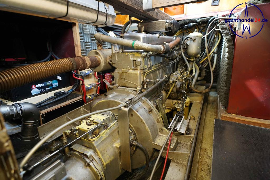 Motorraum der Wilhelmsen Kutter 1000 Baujahr 1993, 10 Meter lang, Zustand: gut Motorraum der Wilhelmsen Kutter 1000 Baujahr 1993, 10 Meter lang, Zustand: gut