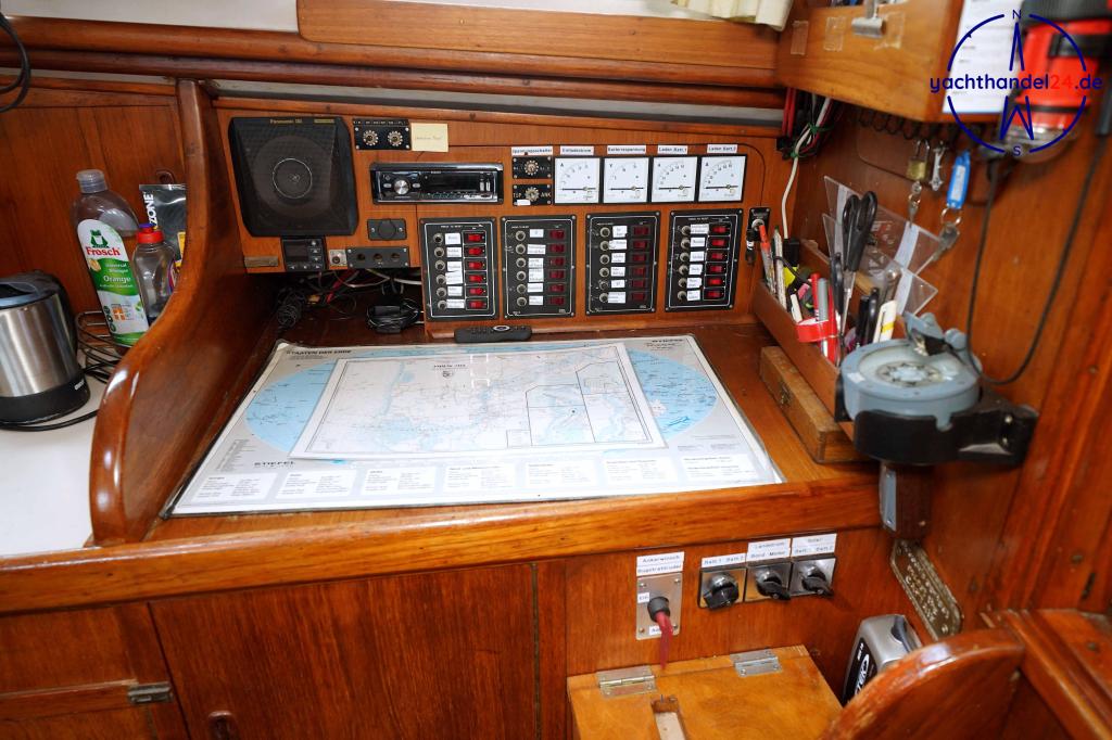 Deck der Unbekannter Hersteller One Off MS Baujahr 1975, 10.55 Meter lang, Zustand: reparaturbedürftig