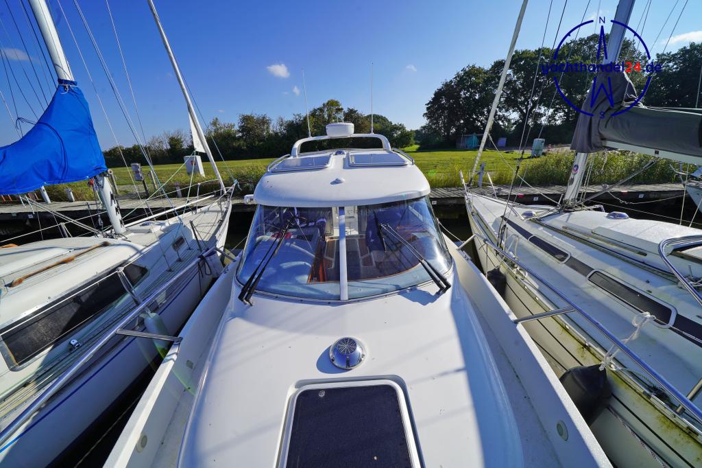 Weitere Ansicht der Aquador 28 C Baujahr 2007, 8.5 Meter lang, Zustand: sehr gut