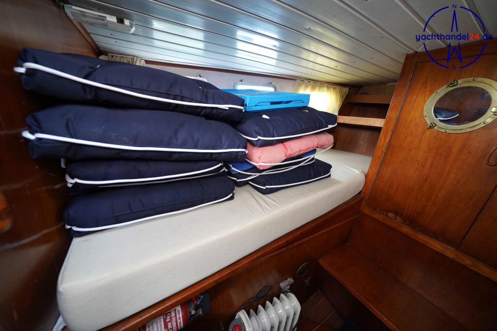 Innenansicht der Unbekannter Hersteller One Off MS Baujahr 1975, 10.55 Meter lang, Zustand: reparaturbedürftig