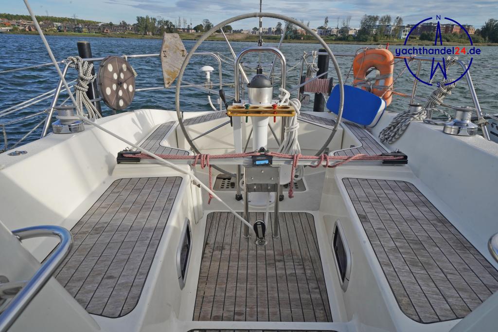 Motorraum der Sigma Yachts Sigma 38 Baujahr 1987, 11.6 Meter lang, Zustand: gut