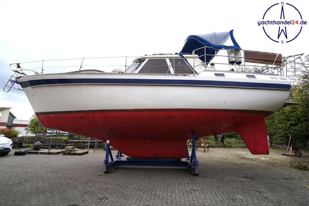 Außenansicht der Nautors Swan Nautor 39 DS Baujahr 1977, 11.98 Meter lang, Zustand: reparaturbedürftig Außenansicht der Nautors Swan Nautor 39 DS Baujahr 1977, 11.98 Meter lang, Zustand: reparaturbedürftig