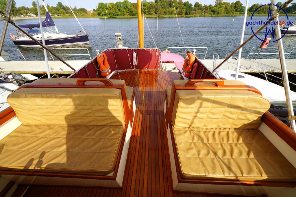 Außenansicht der American Marine Grand Banks 32 Baujahr 1971, 10.6 Meter lang, Zustand: sehr gut Außenansicht der American Marine Grand Banks 32 Baujahr 1971, 10.6 Meter lang, Zustand: sehr gut