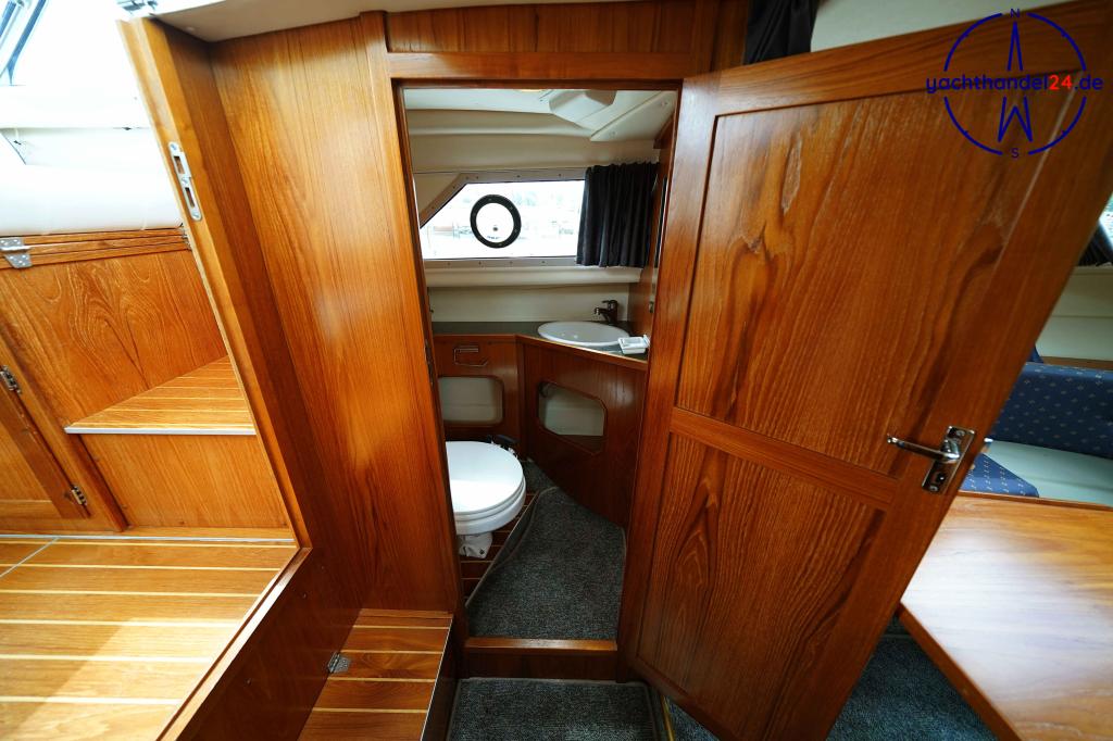 Kajüte der Scandboats Scand 25 Classic Baujahr 2004, 7.62 Meter lang, Zustand: sehr gut Kajüte der Scandboats Scand 25 Classic Baujahr 2004, 7.62 Meter lang, Zustand: sehr gut