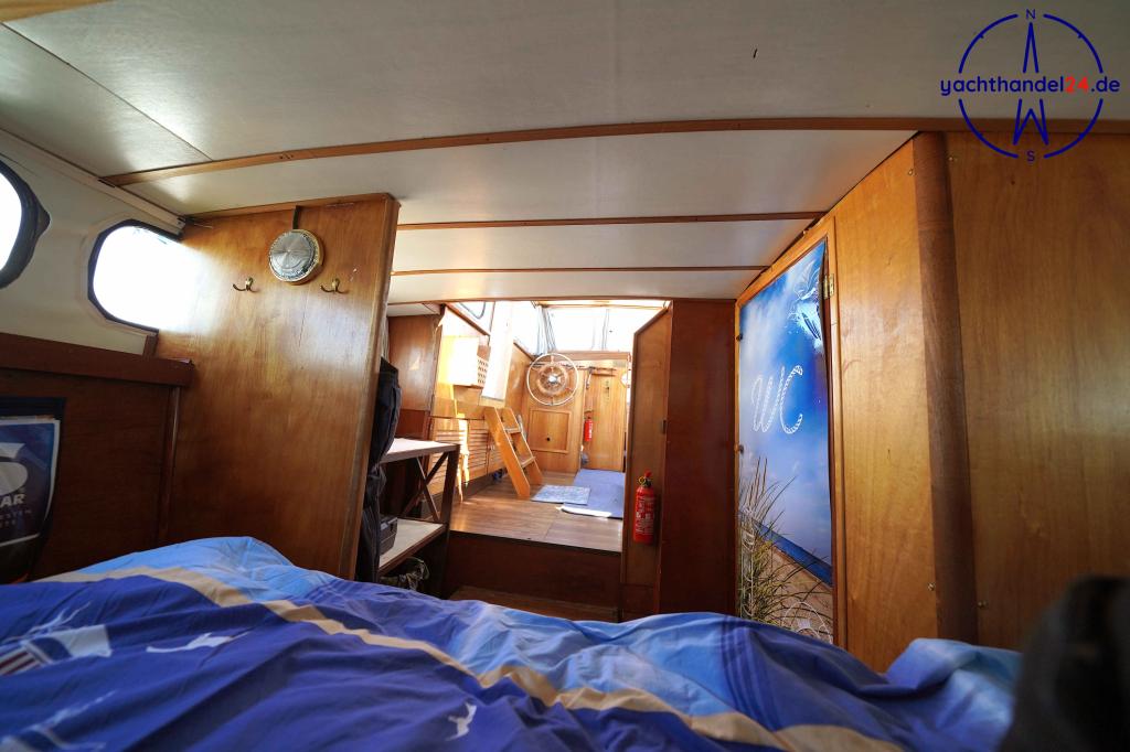 Cockpit der Unbekannter Hersteller ähnlich Pedro Yacht Baujahr 1975, 10 Meter lang, Zustand: gut Cockpit der Unbekannter Hersteller ähnlich Pedro Yacht Baujahr 1975, 10 Meter lang, Zustand: gut