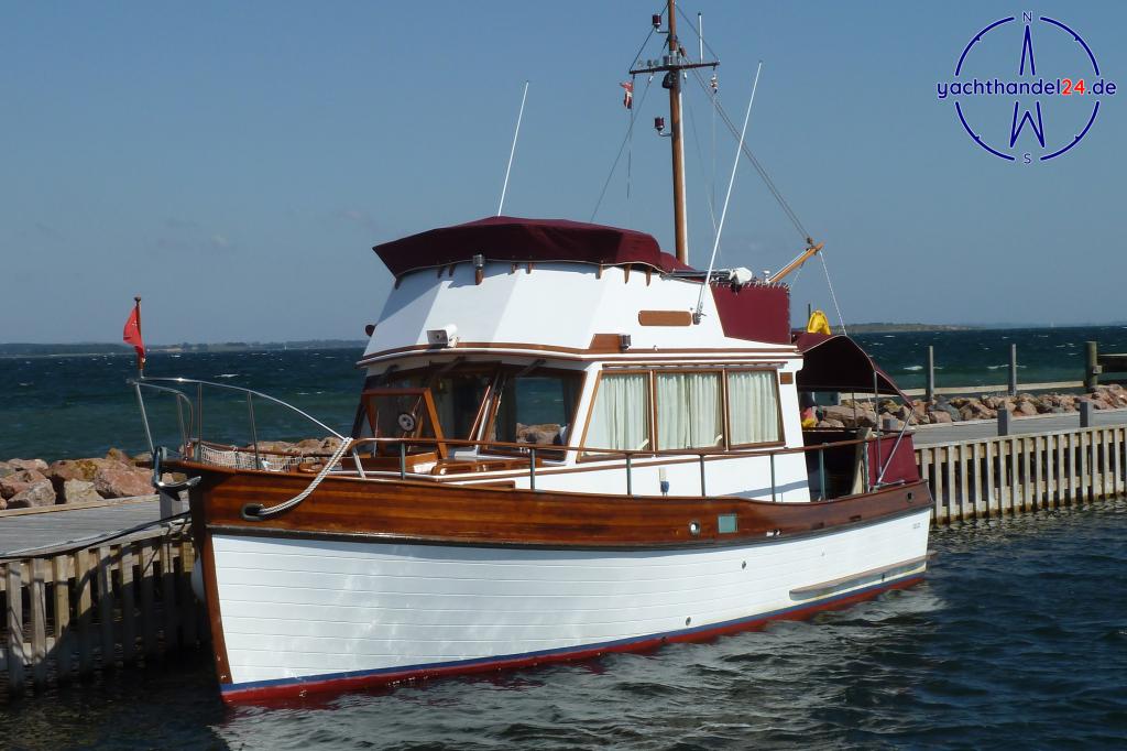 Außenansicht der American Marine Grand Banks 32 Baujahr 1971, 10.6 Meter lang, Zustand: sehr gut Außenansicht der American Marine Grand Banks 32 Baujahr 1971, 10.6 Meter lang, Zustand: sehr gut