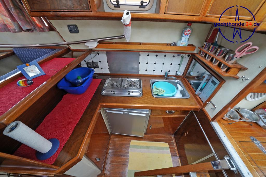 Cockpit der Unbekannter Hersteller Stahl Trawler Baujahr 1991, 11.5 Meter lang, Zustand: gut