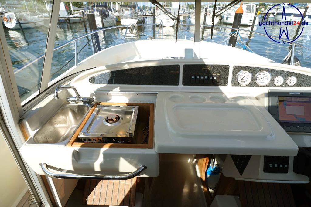 Detailansicht der Askeladden 805 Commuter Baujahr 2006, 8 Meter lang, Zustand: gut