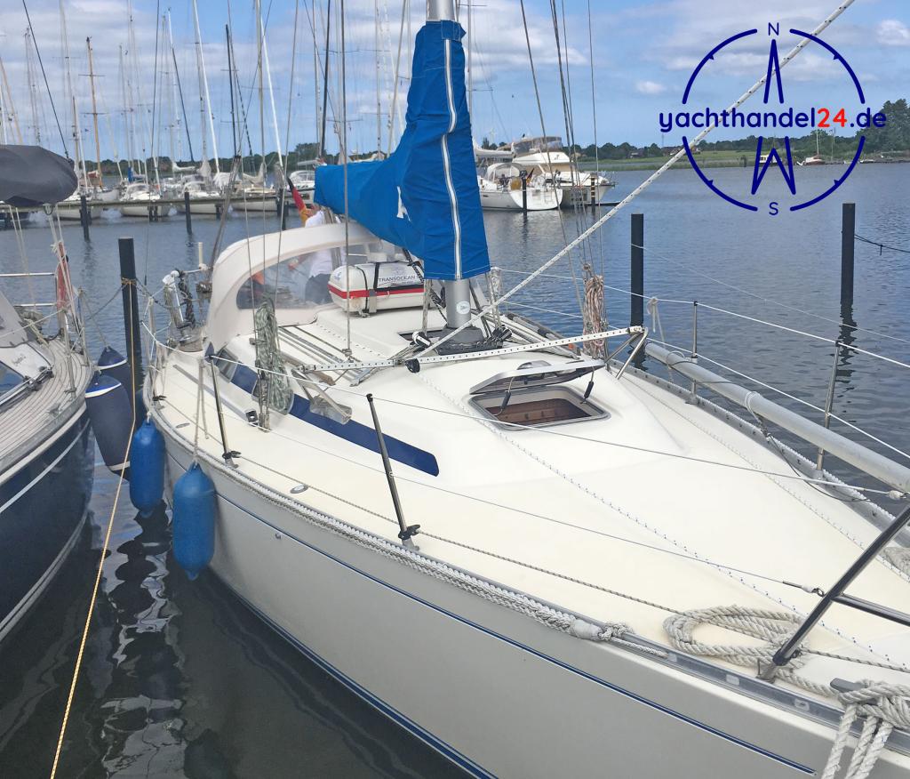 Detailansicht der Omega 36 Baujahr 1988, 11 Meter lang, Zustand: gut