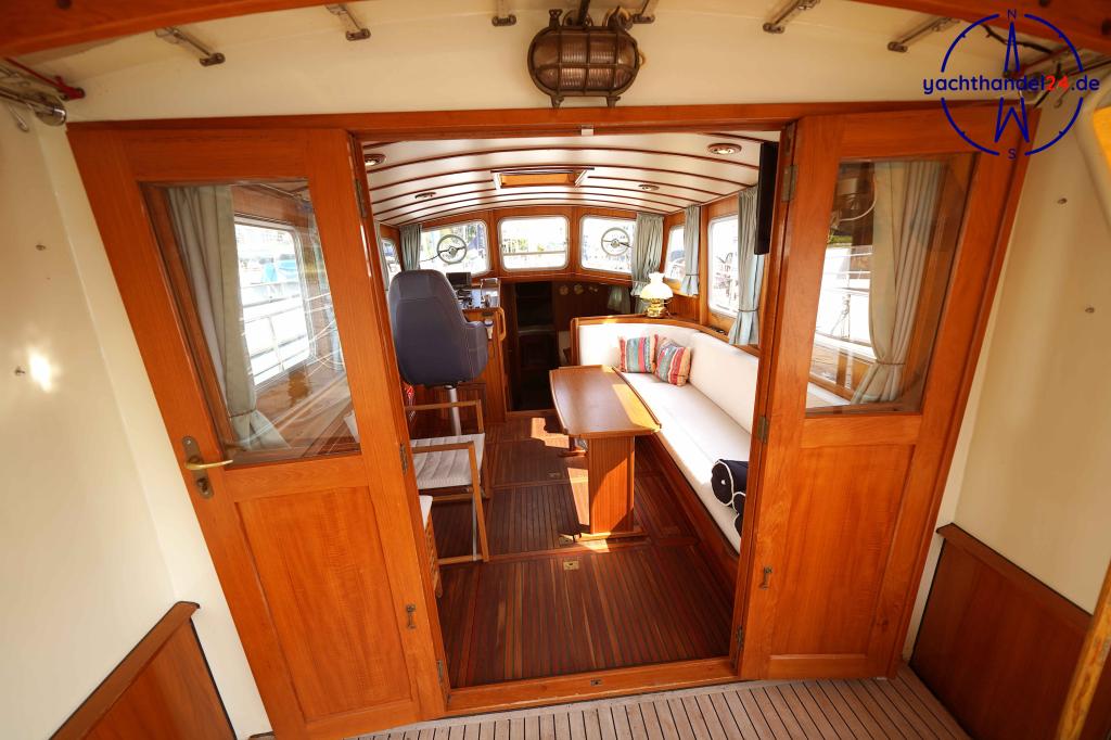 Außenansicht der Jachtwerft Doesburg Multivlet 11.00 OK Baujahr 1996, 11.15 Meter lang, Zustand: gut