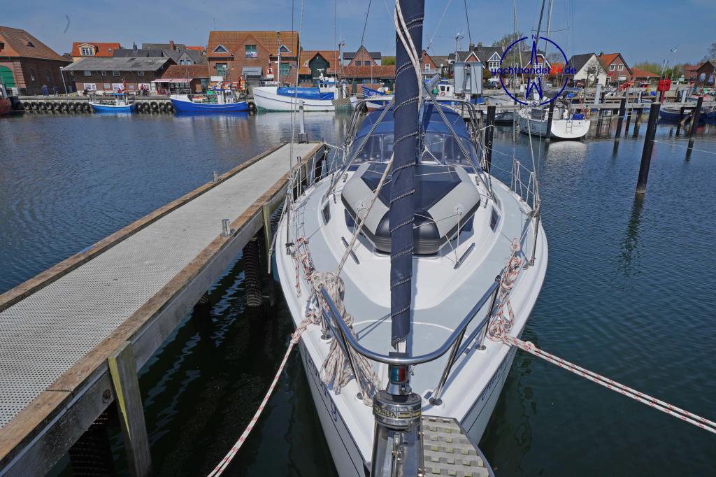 Cockpit der Hunter 356 Baujahr 2002, 10.82 Meter lang, Zustand: gut Cockpit der Hunter 356 Baujahr 2002, 10.82 Meter lang, Zustand: gut