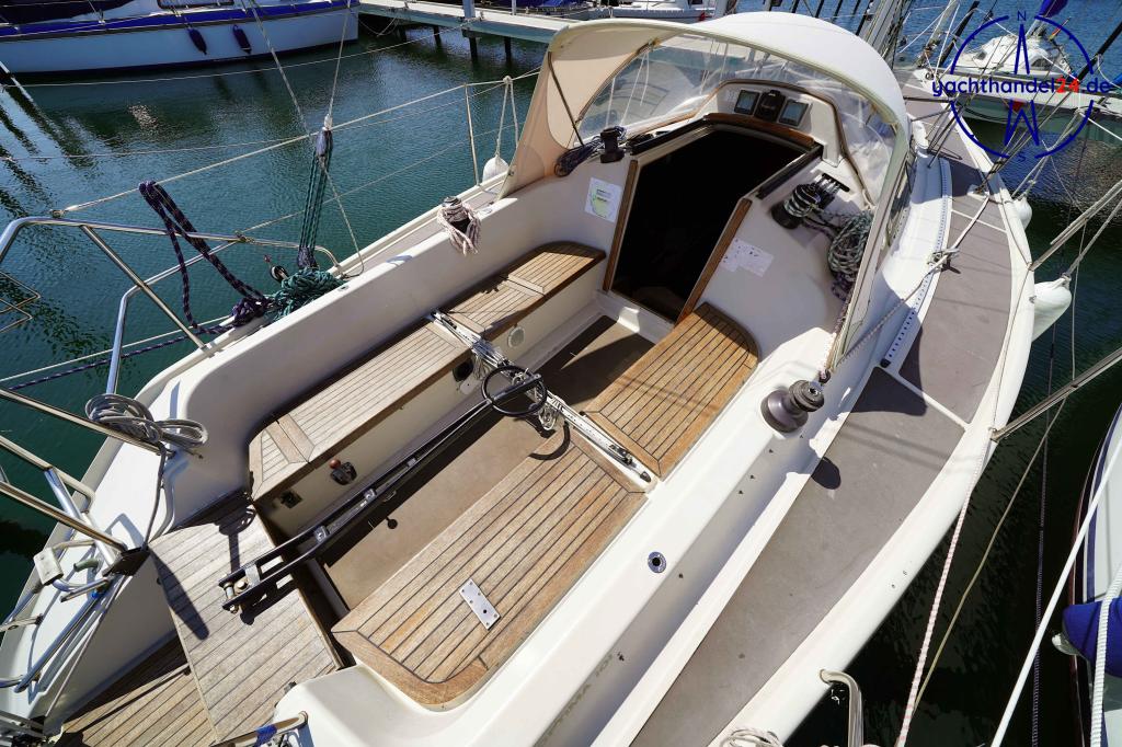 Cockpit der Dehler Optima 101 Baujahr 1985, 10.1 Meter lang, Zustand: gut Cockpit der Dehler Optima 101 Baujahr 1985, 10.1 Meter lang, Zustand: gut