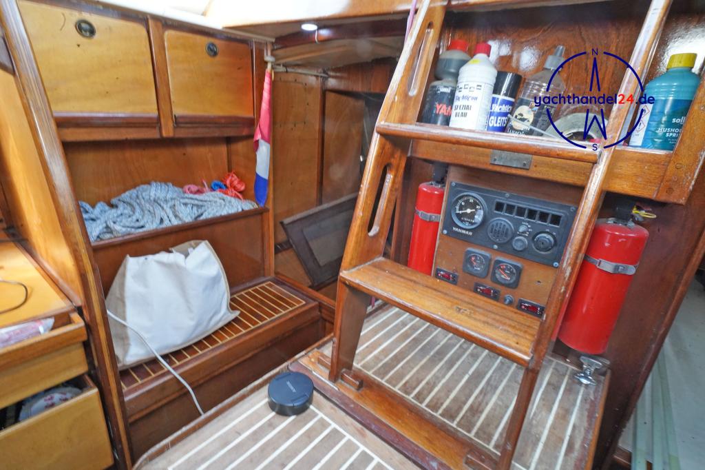 Detailansicht der Waarschip 36 LD Baujahr 1992, 10.75 Meter lang, Zustand: gut Detailansicht der Waarschip 36 LD Baujahr 1992, 10.75 Meter lang, Zustand: gut