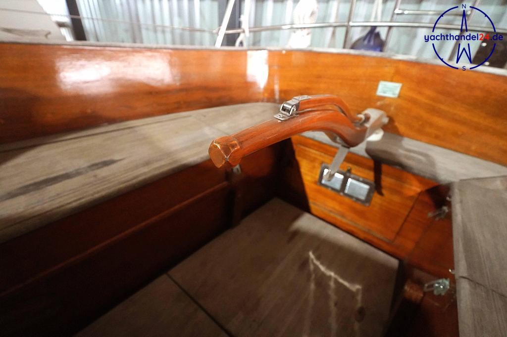 Außenansicht der Henningsen &amp; Steckmest Scalar 28 Baujahr 1974, 8.6 Meter lang, Zustand: sehr gut